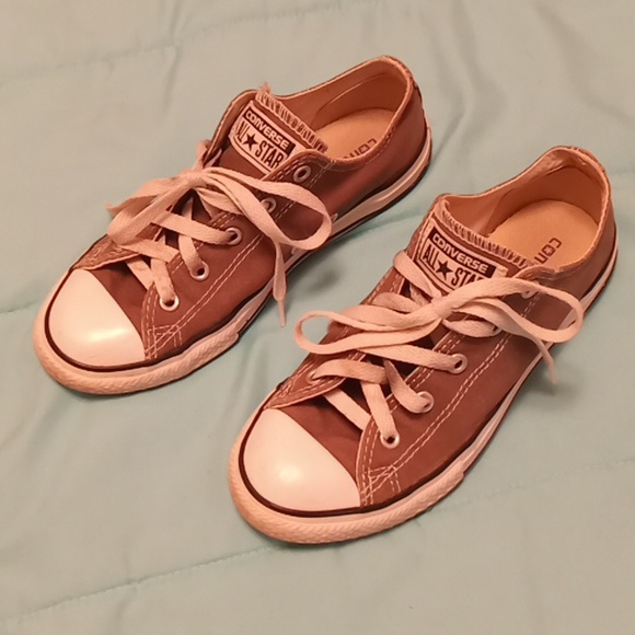 Youth Converse shoes - Picture 1 of 3